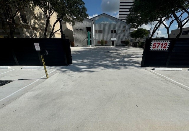 5712 Val Verde St, Houston, TX for sale - Building Photo - Image 2 of 49