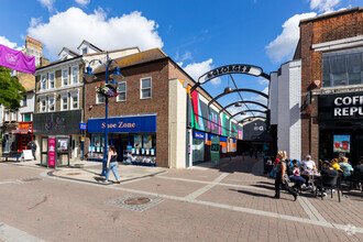 1-42 St Georges Sq, Gravesend for sale Primary Photo- Image 1 of 1