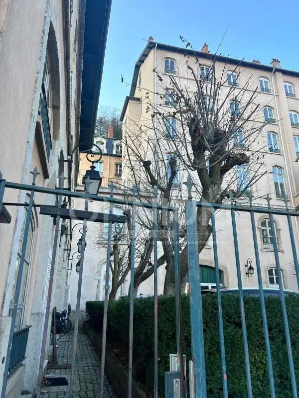 Vente Bureaux 111 m² - Photo 1