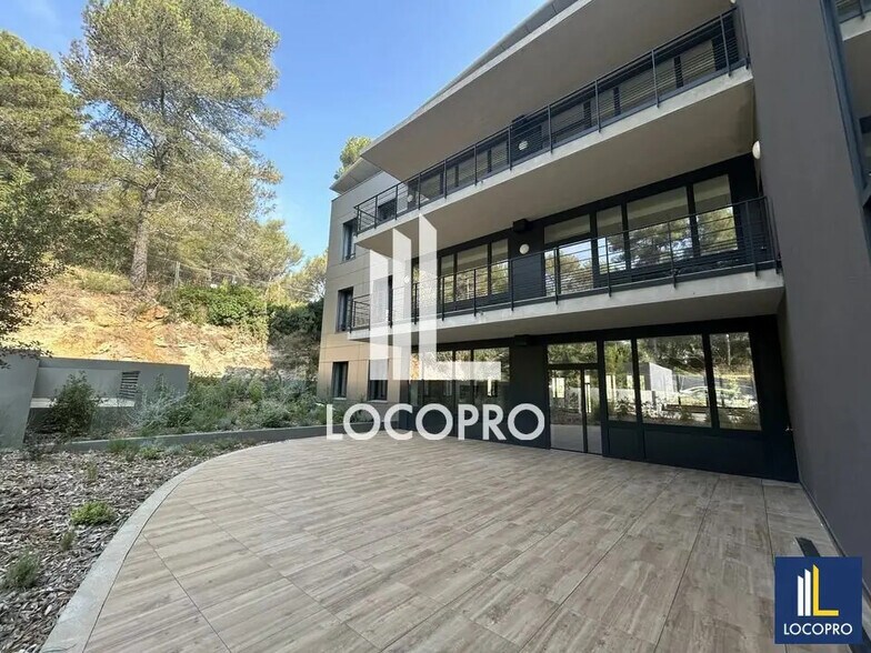 Office in Valbonne to rent - Building Photo - Image 3 of 17