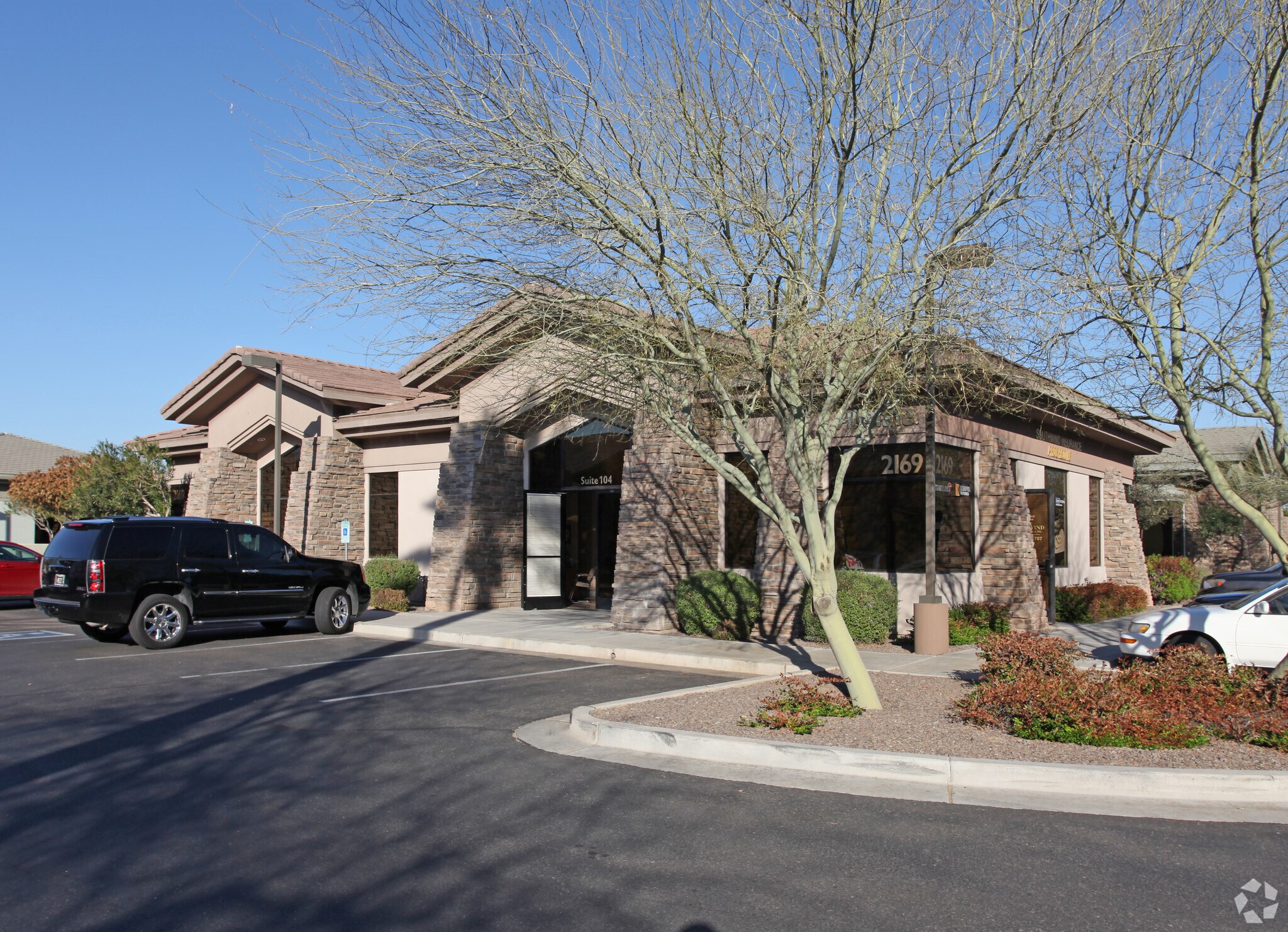 2169 E Warner Rd, Tempe, AZ for sale Primary Photo- Image 1 of 2