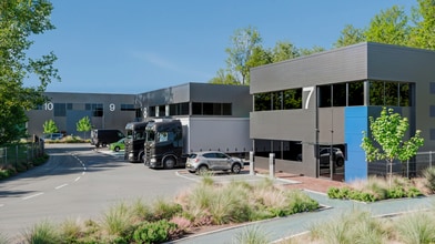 Estate Way, London to rent Interior Photo- Image 1 of 4