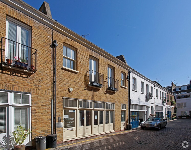 17 Radley Mews, London for sale - Primary Photo - Image 1 of 1