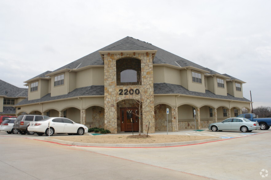 2200 Pool Rd, Grapevine, TX for rent - Building Photo - Image 1 of 10