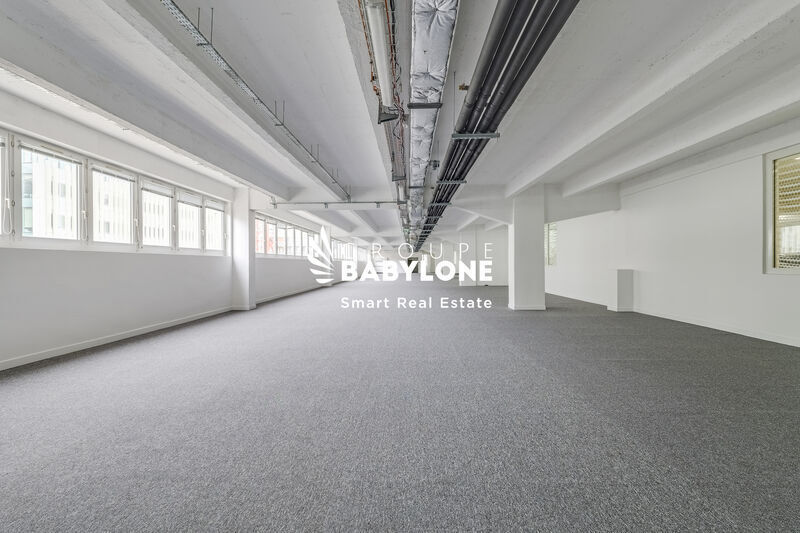 Office in Vanves to rent - Building Photo - Image 3 of 11