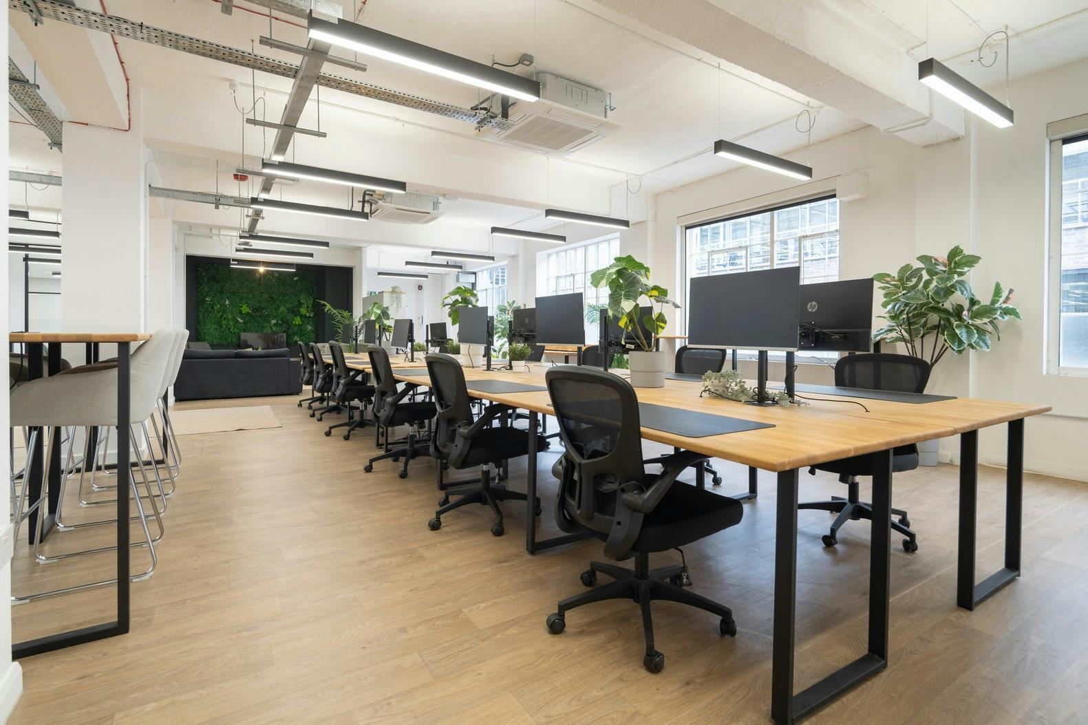 29-31 Saffron Hl, London to rent Building Photo- Image 1 of 19