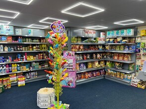 5-7 Church St, Gainsborough to rent Interior Photo- Image 1 of 4