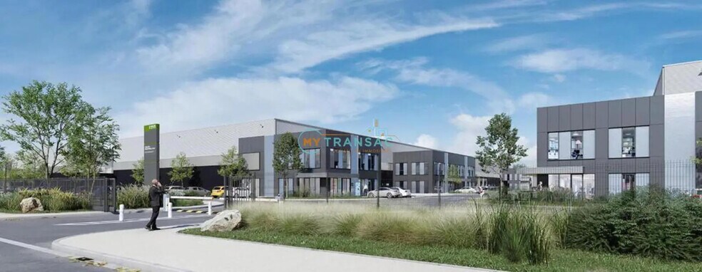 Industrial in Le Bourget to rent - Building Photo - Image 2 of 18