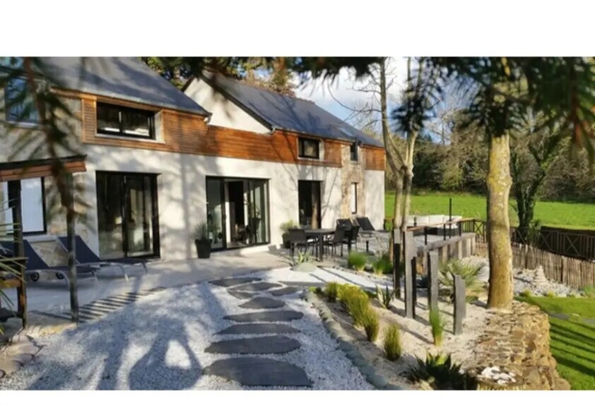 Light Industrial in Erquy for sale - Building Photo - Image 3 of 11