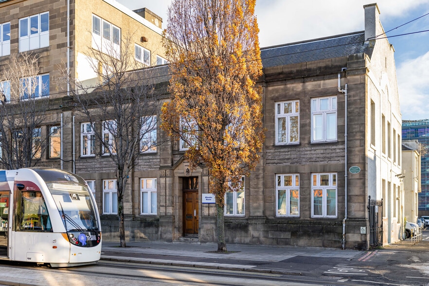 141-141A Leith Walk, Edinburgh to rent - Building Photo - Image 1 of 2