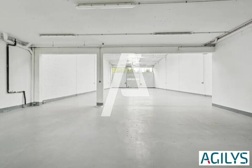 Light Industrial in Bonneuil-sur-Marne to rent - Interior Photo - Image 3 of 6