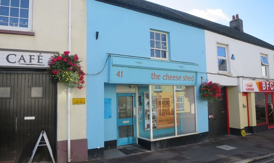 41 Fore St, Bovey Tracey for sale Primary Photo- Image 1 of 1