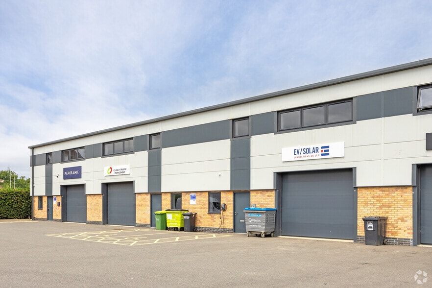 Sadler Rd, Lincoln to rent - Building Photo - Image 3 of 6