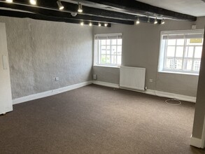 135-137 High St, Yarm for rent Interior Photo- Image 1 of 6