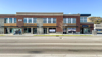 890 Clement Av, Kelowna BC - Commercial Property