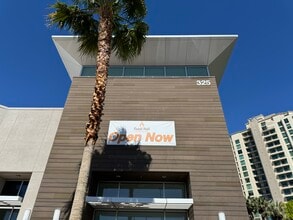 325 Hughes Center Dr, Las Vegas, NV for rent Building Photo- Image 1 of 9