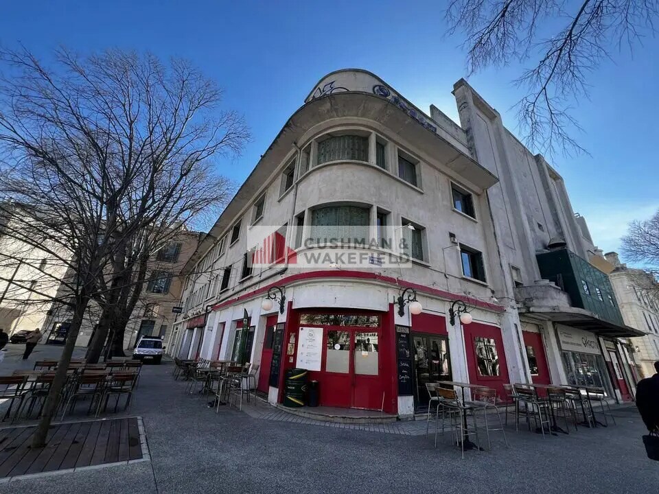 Vente Commerce 950 m² - Photo 1