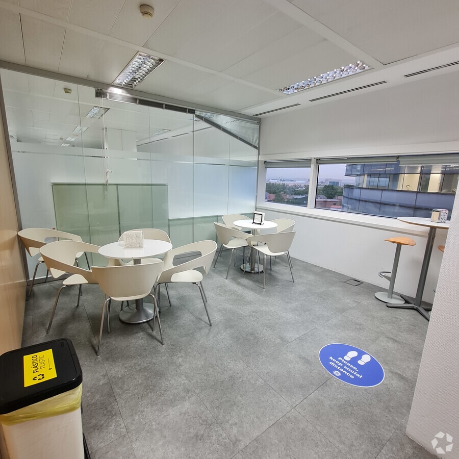 Alcobendas, MAD 28109 -  -  - Interior Photo - Image 2 of 6