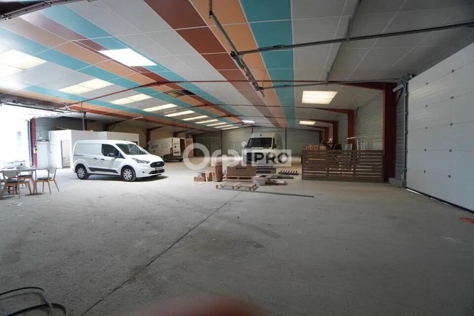 Light Industrial in Saint-Apollinaire to rent Building Photo- Image 1 of 11