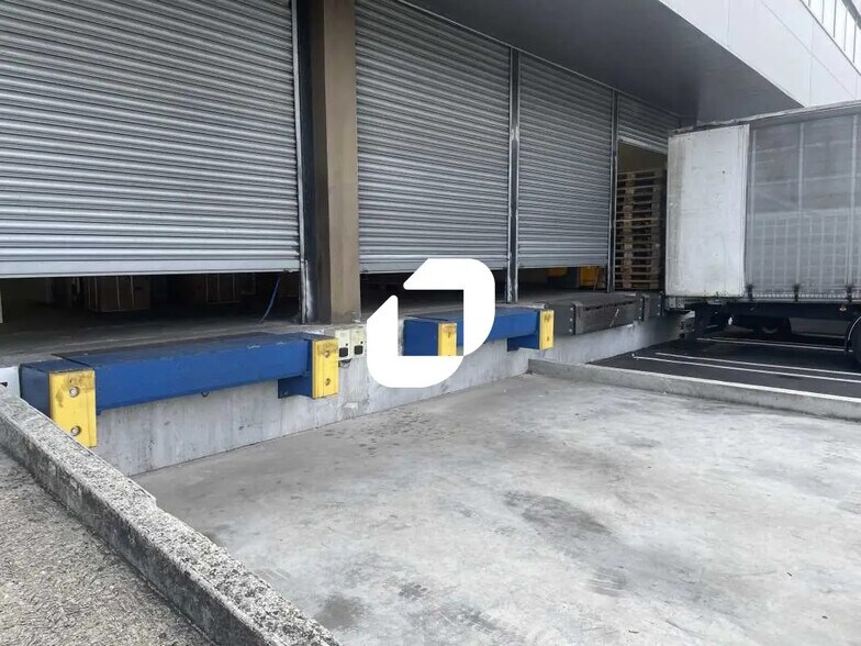 Office in Bruges to rent - Building Photo - Image 2 of 8