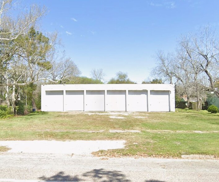 310 5th N Ave, Texas City, TX for sale - Primary Photo - Image 1 of 6