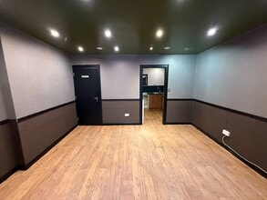 Crown Ct, Hinckley to rent Interior Photo- Image 2 of 7