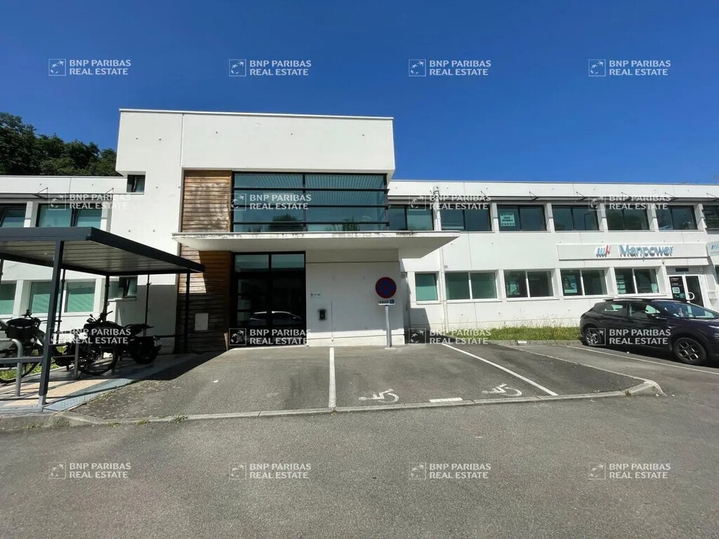 Location Bureaux 295 m² à 675 m² - Photo 1