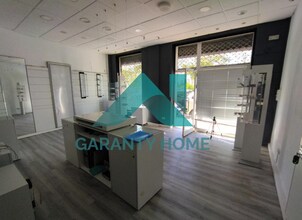 Retail in Cáceres, Cáceres to rent Interior Photo- Image 2 of 8