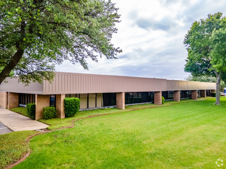 520 Central Pky E, Plano, TX for rent - Building Photo - Image 1 of 7