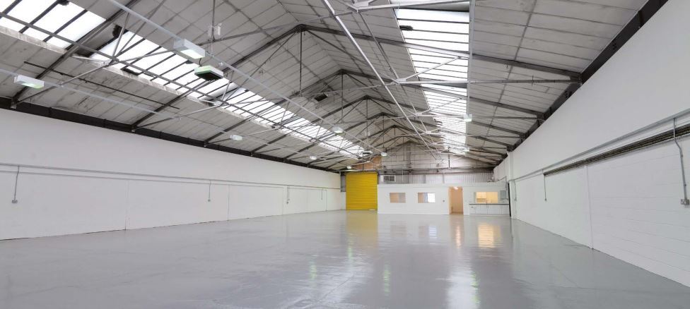 Crossley Rd, Stockport to rent - Interior Photo - Image 3 of 6