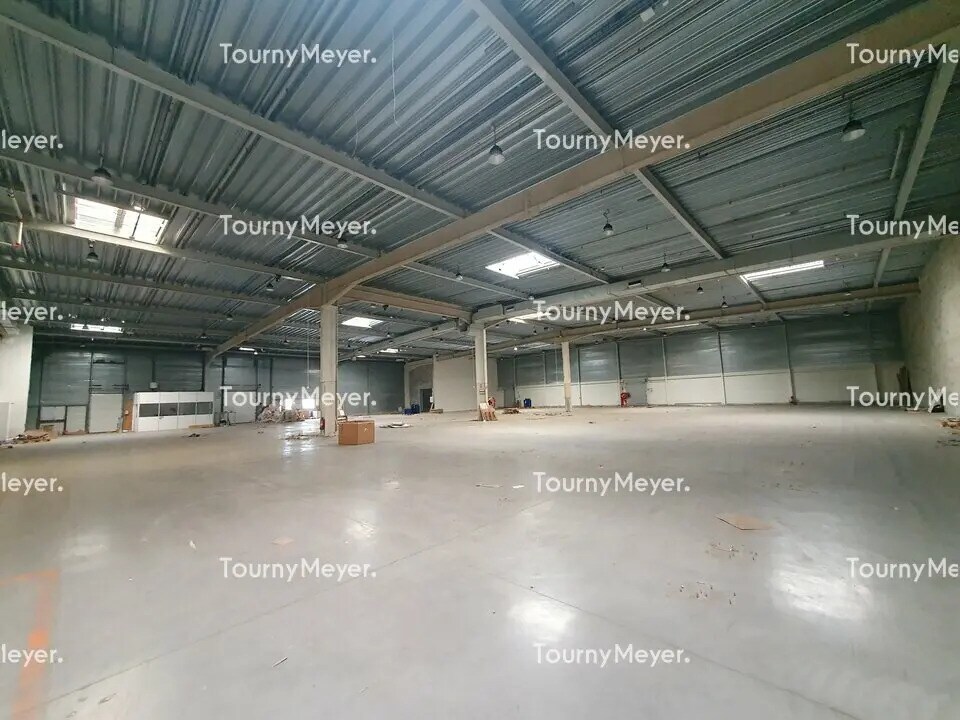 Light Industrial in Gradignan to rent Interior Photo- Image 1 of 8