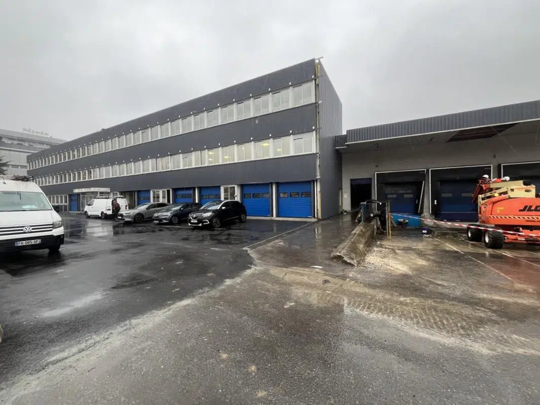 Industrial in Le Blanc-Mesnil to rent Building Photo- Image 1 of 30