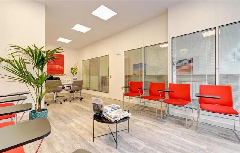 Office in Paris for sale - Interior Photo - Image 2 of 8