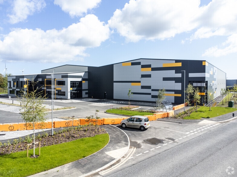 Turbine Way, Sunderland to rent - Primary Photo - Image 1 of 23