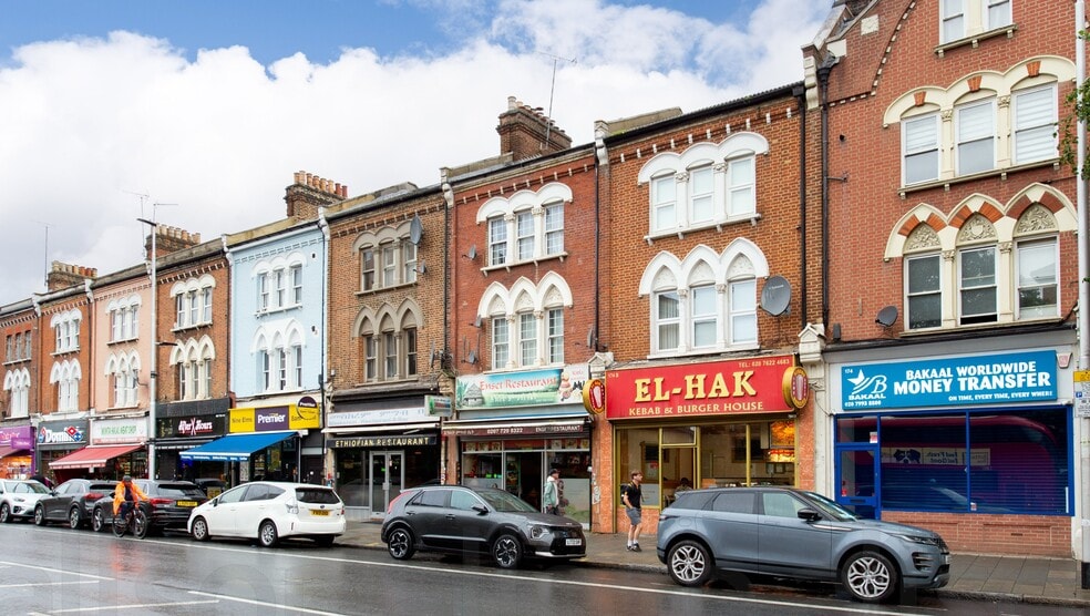 176 Wandsworth Rd, London to rent - Building Photo - Image 1 of 1