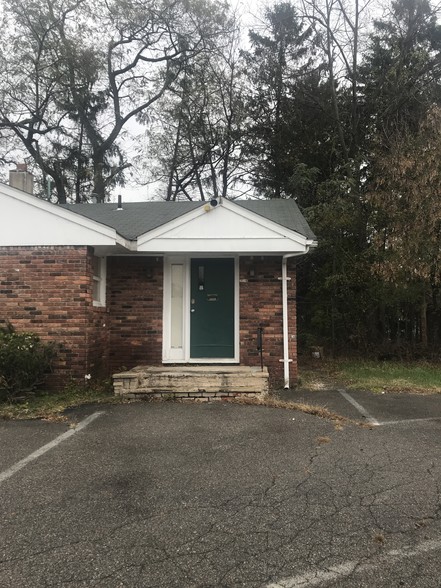 412 State Route 23, Pompton Plains, NJ for rent - Building Photo - Image 1 of 10