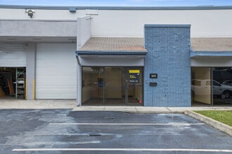 7950-7966 NW 14th St, Miami, FL to rent Building Photo- Image 2 of 15