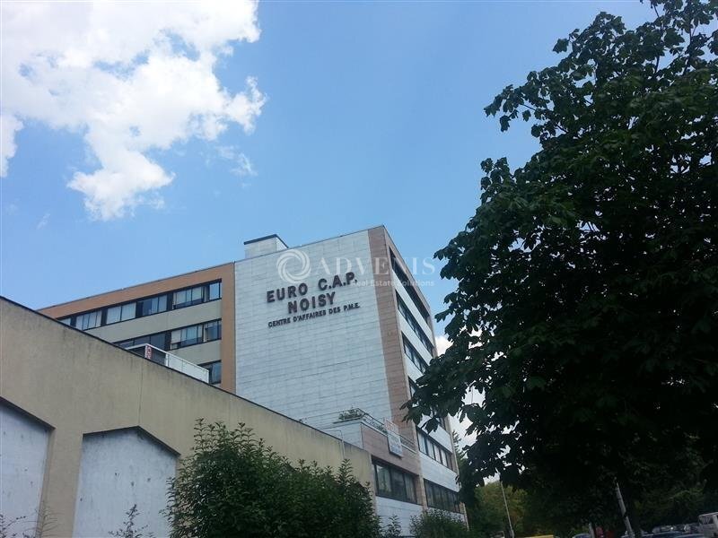 Office in Noisy-le-Grand to rent Building Photo- Image 1 of 6