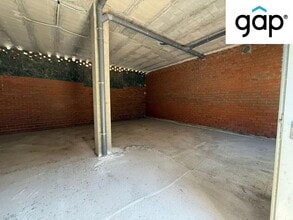 Retail in Cuenca, Cuenca to rent Interior Photo- Image 2 of 6