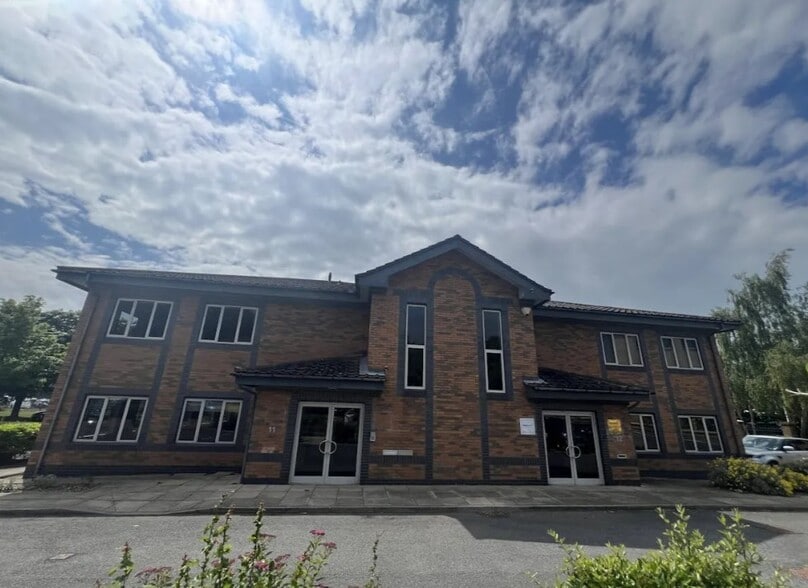 11-12 Cardale Park, Harrogate for sale - Building Photo - Image 2 of 6