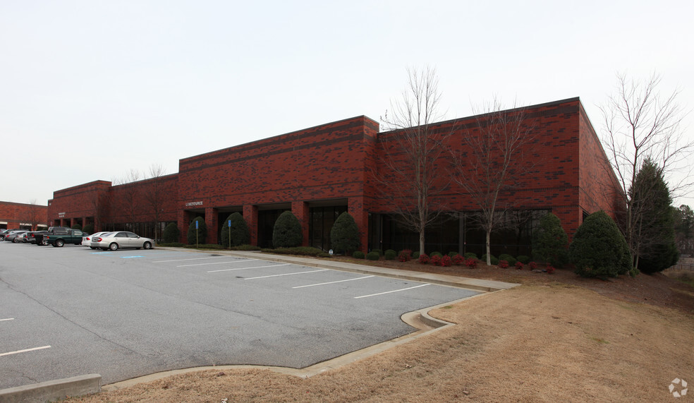 5150 Peachtree Industrial Blvd, Peachtree Corners, GA for rent - Primary Photo - Image 1 of 12