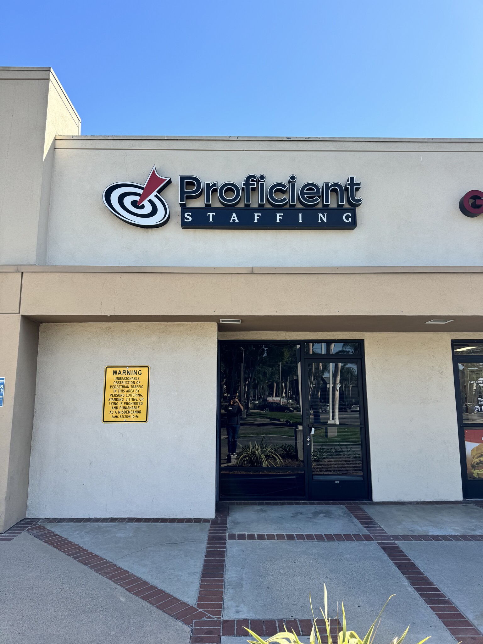 2431 N Tustin Ave, Santa Ana, CA to rent Building Photo- Image 1 of 10