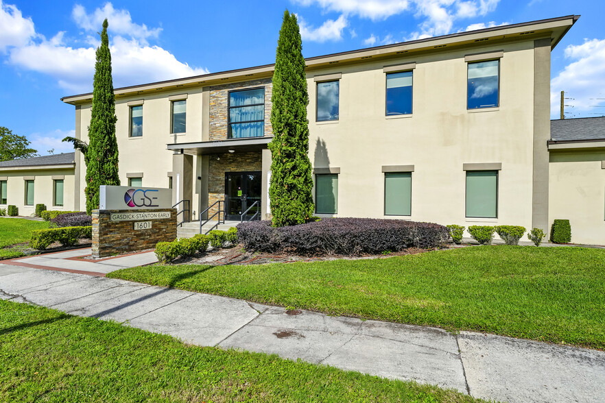 1601 W Colonial Dr, Orlando, FL for rent - Building Photo - Image 1 of 13