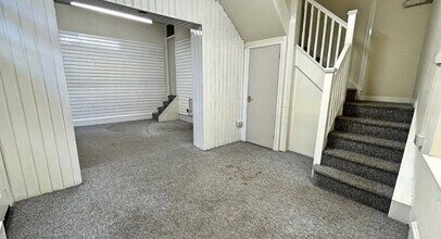 11-12 Market St, Newtown to rent Interior Photo- Image 1 of 8