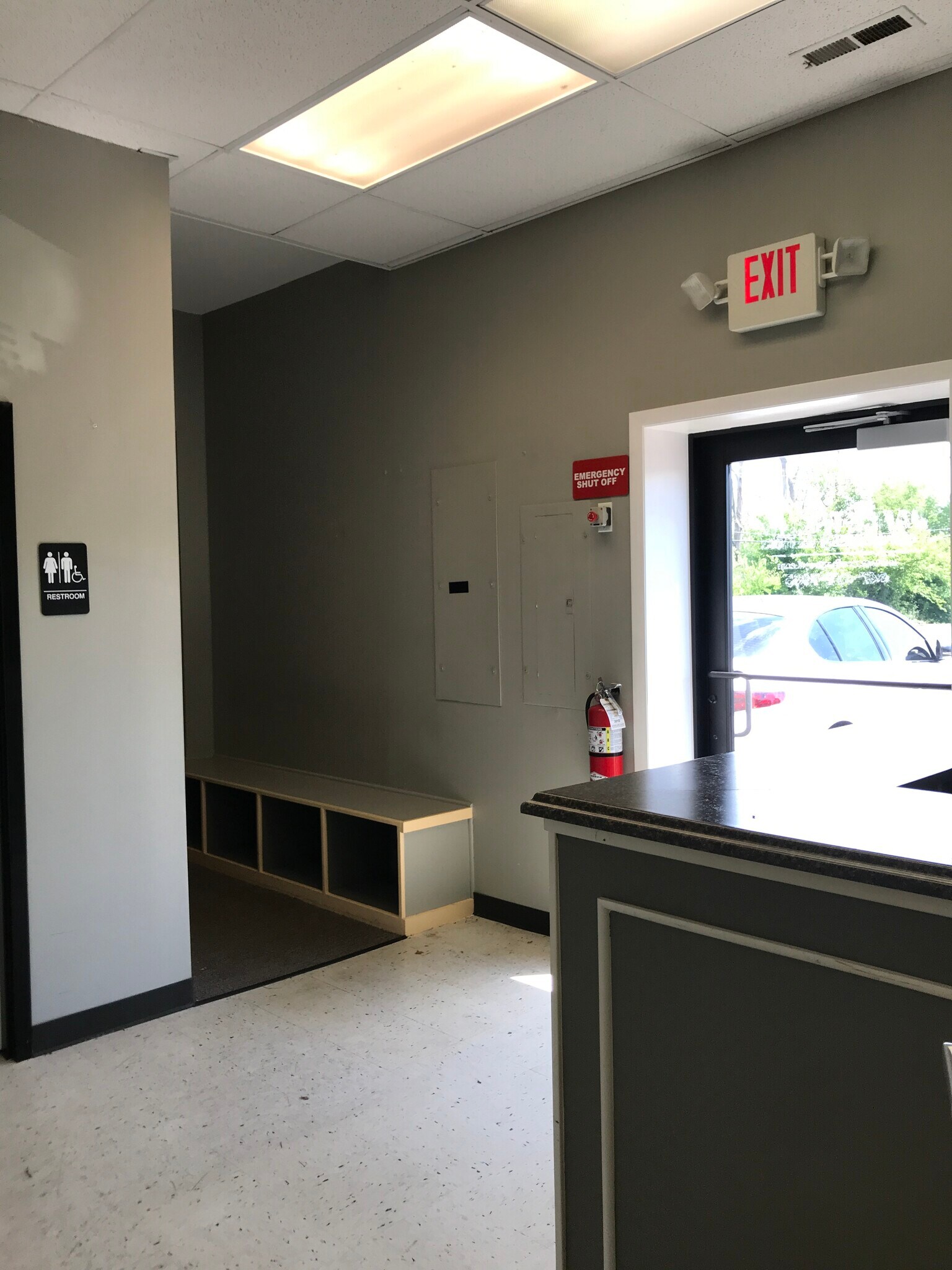 1333 N Delany Rd, Gurnee 60031 Retail for Rent