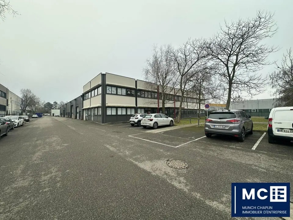 Vente Bureaux 101 m² - Photo 1