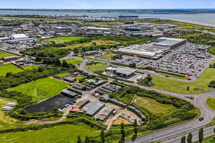 Northwick Rd, Canvey Island for sale Building Photo- Image 1 of 2