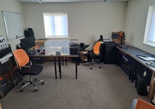 Appley Wood Corner, Bedford to rent Interior Photo- Image 1 of 2