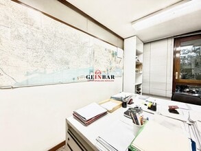 Retail in Barcelona, Barcelona to rent Interior Photo- Image 2 of 19