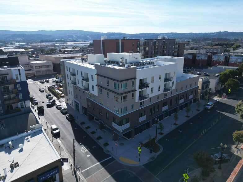 201 Grand Ave, South San Francisco, CA for rent - Building Photo - Image 1 of 12